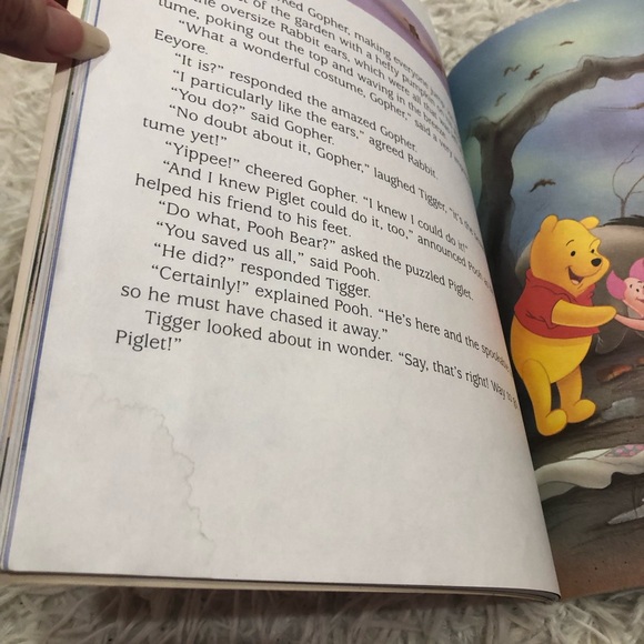 Halloween Boo to You, Winnie the Pooh 1996 Paperback Book Vintage - Picture 5 of 7